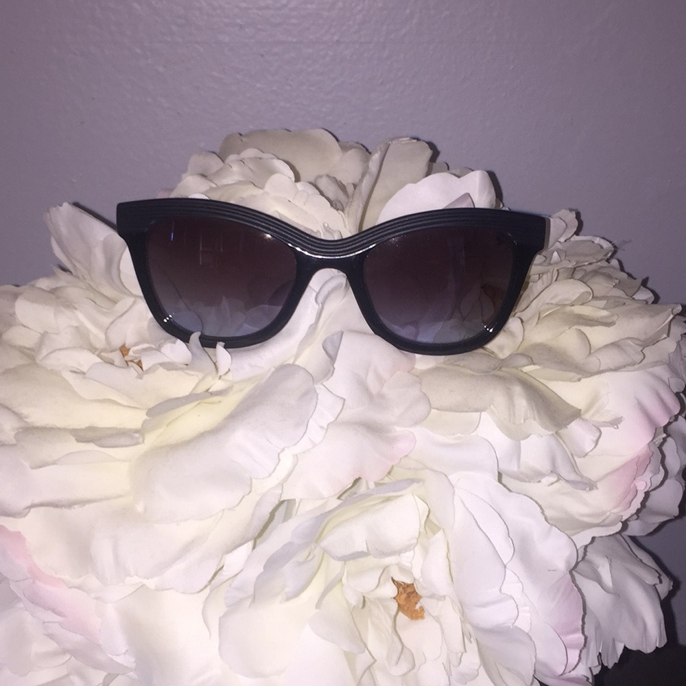 Cole hann sunglasses